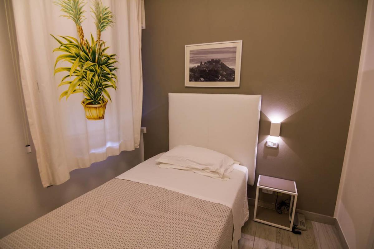 Mirella Hotel 3*