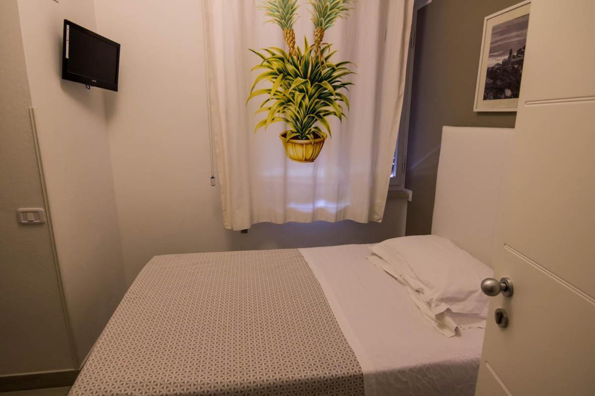 Hotel Mirella 3*